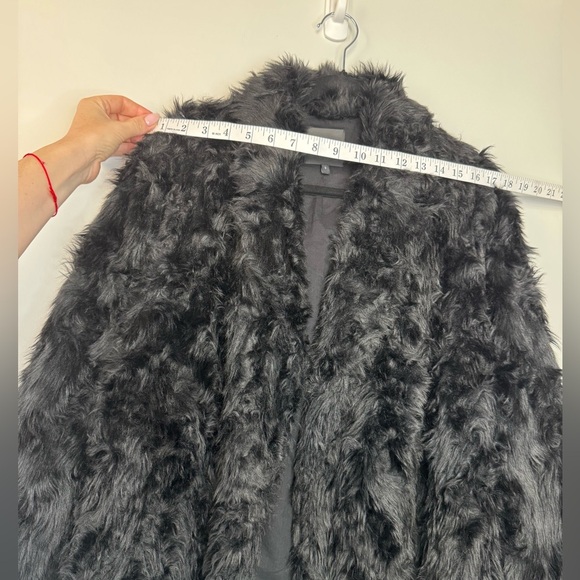 Theory Faux Fur Coat – Size Small - Picture 16 of 17
